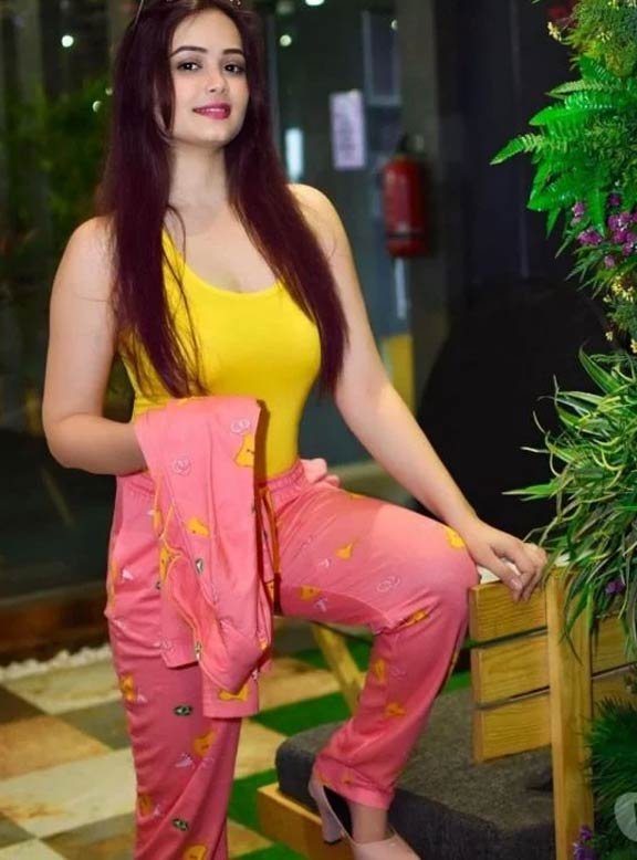 Models escort Pushkar